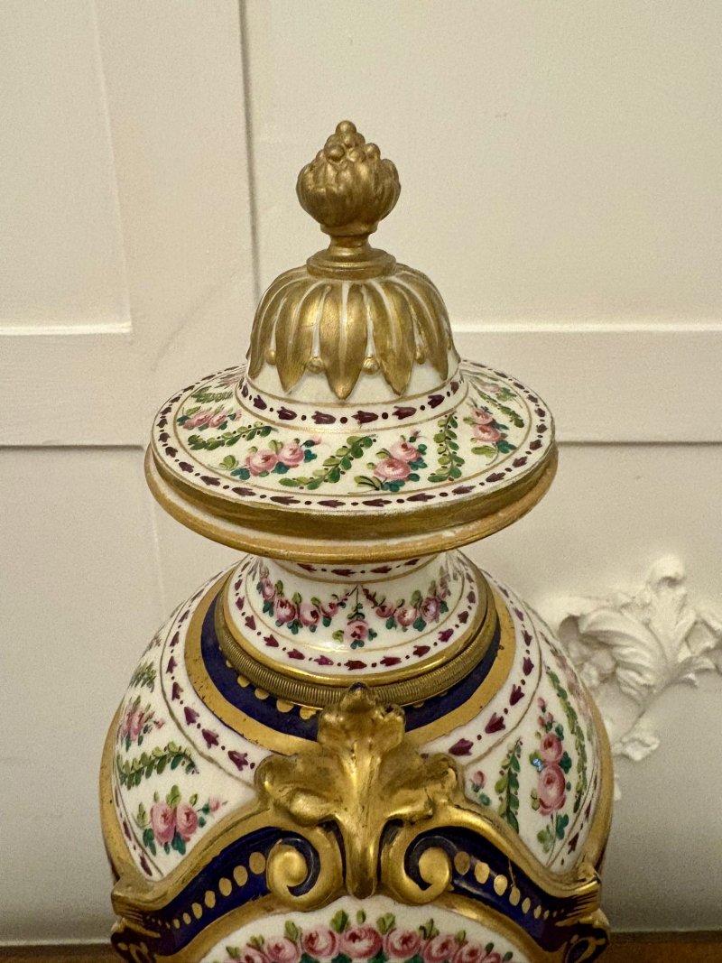 Outstanding Quality Antique French Victorian Hand-Painted Porcelain Urn Mantel Clock